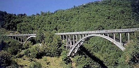 Storia di un ponte: il ponte Attilio Vergai nel comune di Villa Collemandina, era il più alto d'Europa