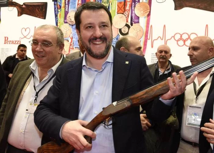 Per Salvini la difesa è sempre legittima. L'allarme dell'Associazione Nazionale Magistrati