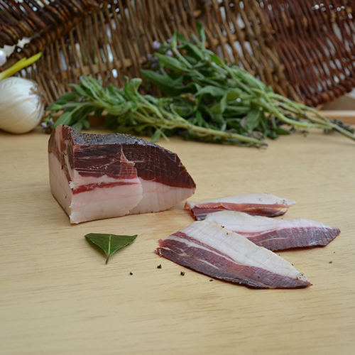 Prosciutto da allevamento brado in Toscana