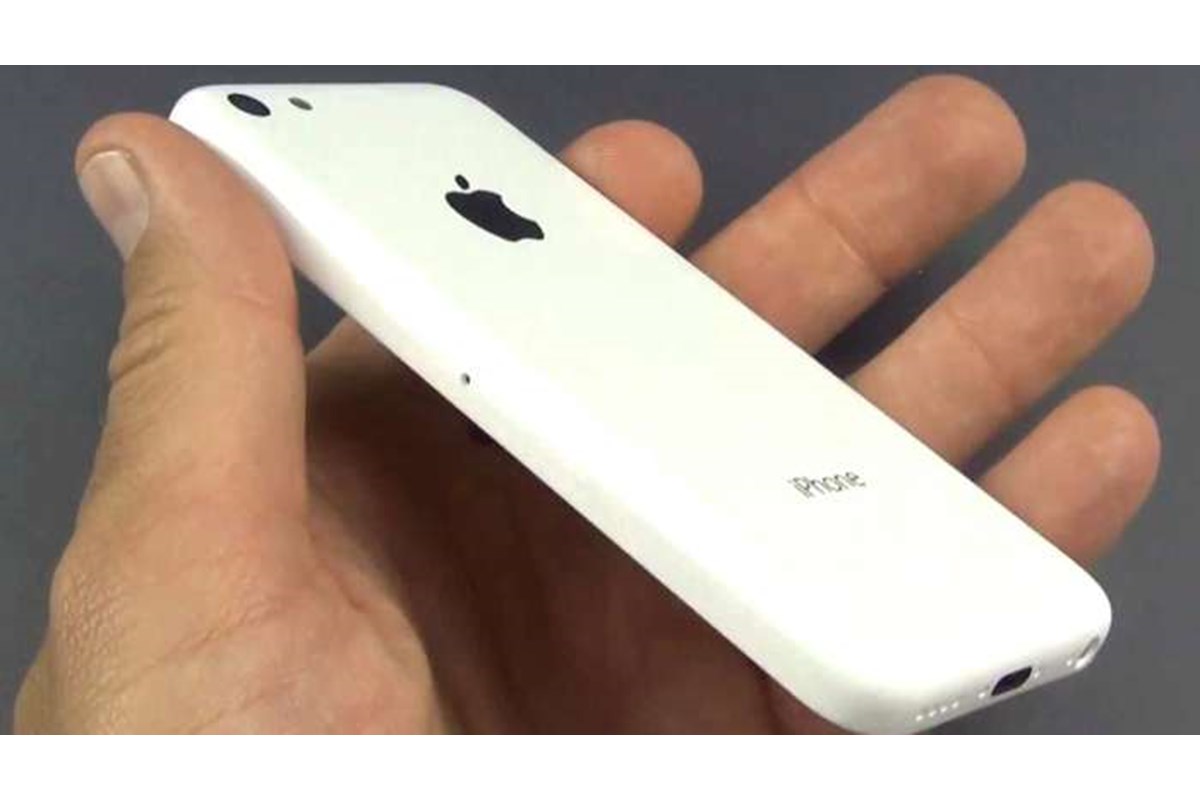 Sbloccato senza l'aiuto di Apple l'iPhone dell'autore della strage di San Bernardino