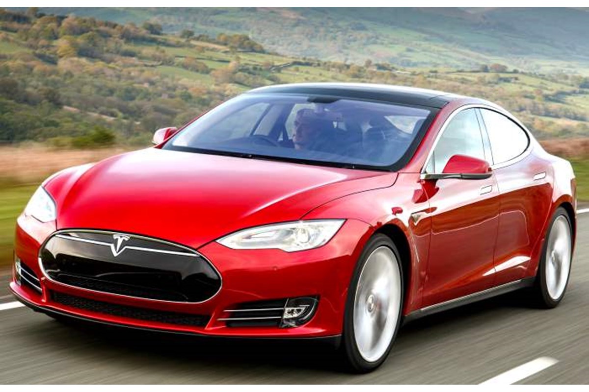 Tesla tra i sogni dei progetti futuri e i conti (deludenti) della realtà