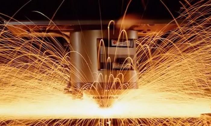 Produzione industriale su dello 0,5% a giugno