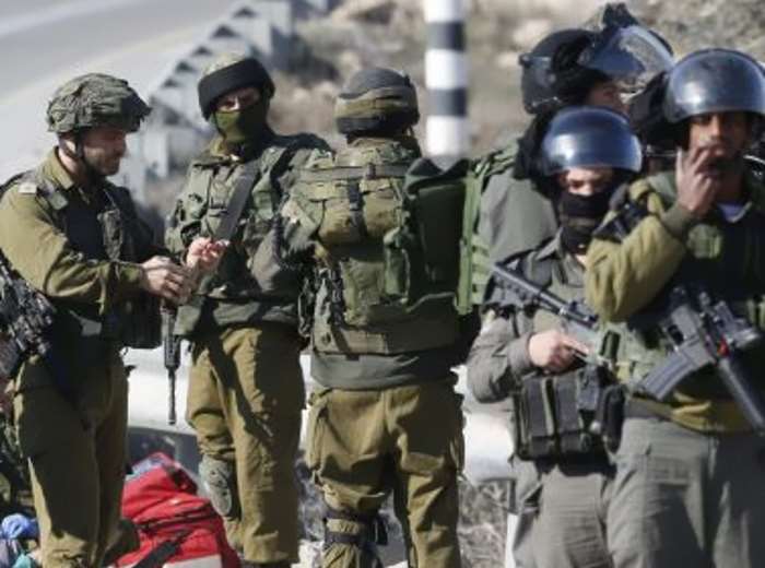 I soldati israeliani ad una ragazzina palestinese: Soffri, muori... Kahba!